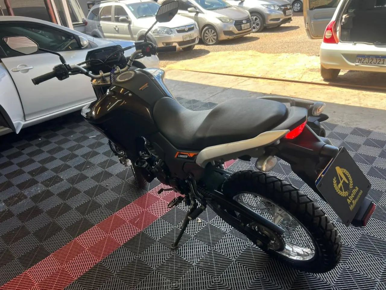 XTZ 250 LANDER CONNECTED - Foto 2