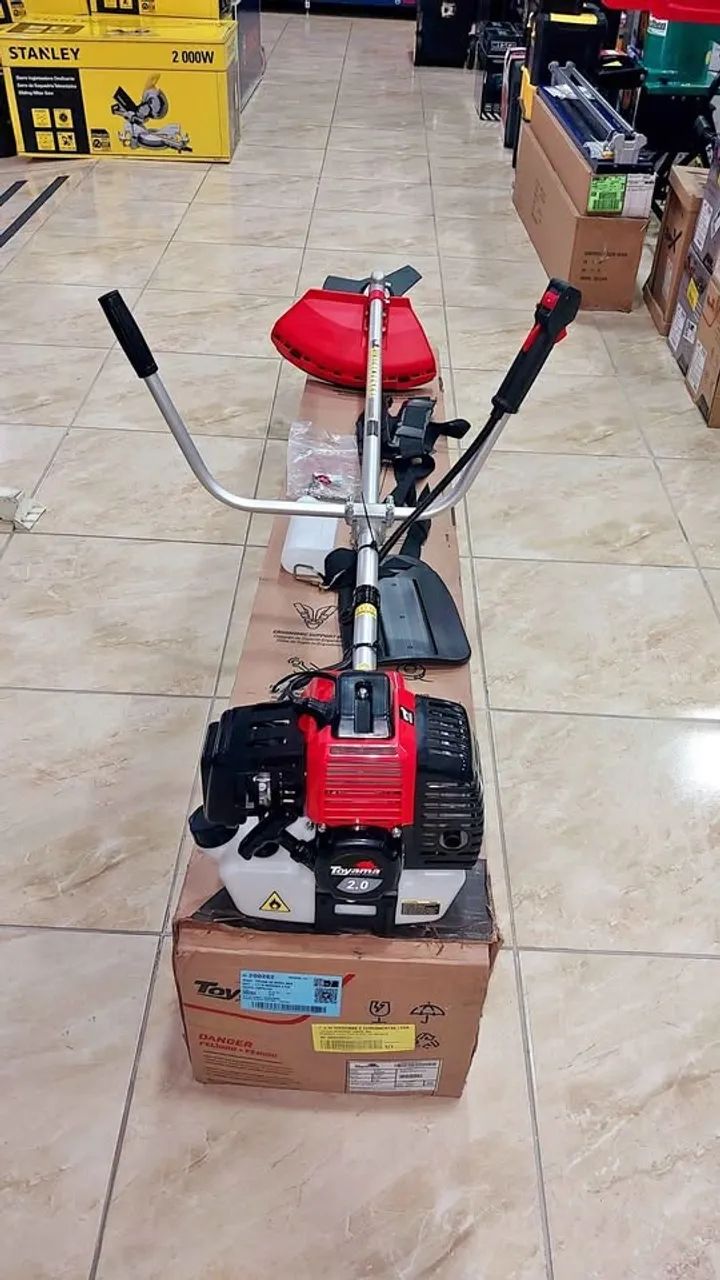 Roçadeira a gasolina motor 2hp e 52cc RT52L 2T C/ acessorios