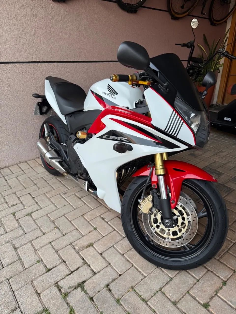 Honda CBR 600F impecável 
