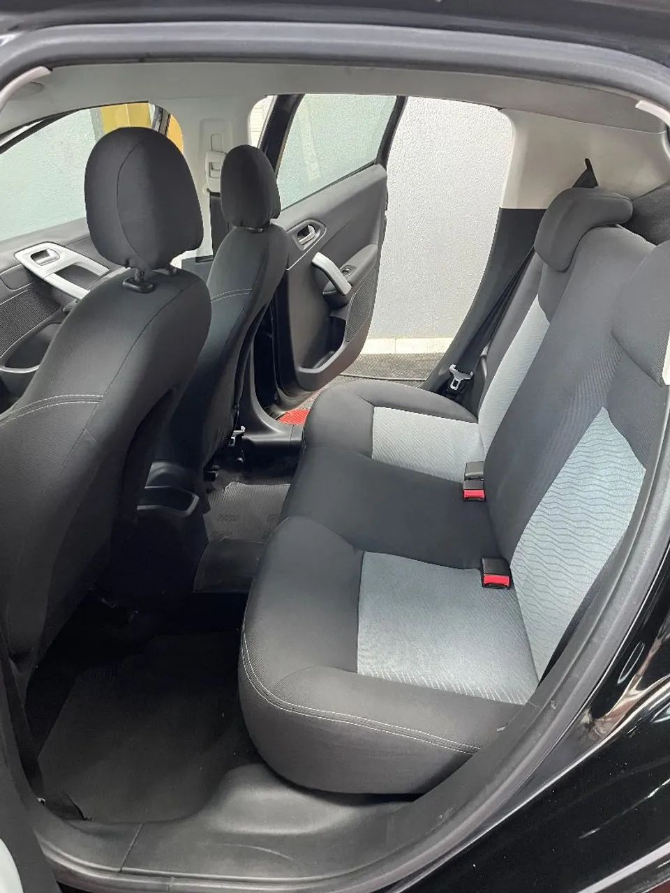 Peugeot 208 Active/active Pack 1.5 Flex 8V 5P 2015 - Foto 5