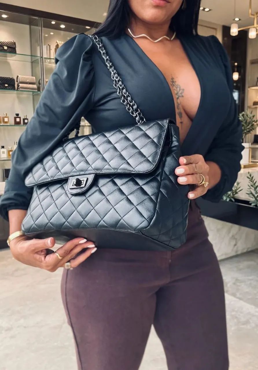 Bolsa Flap Maxi Matelassê Classica - Foto 4