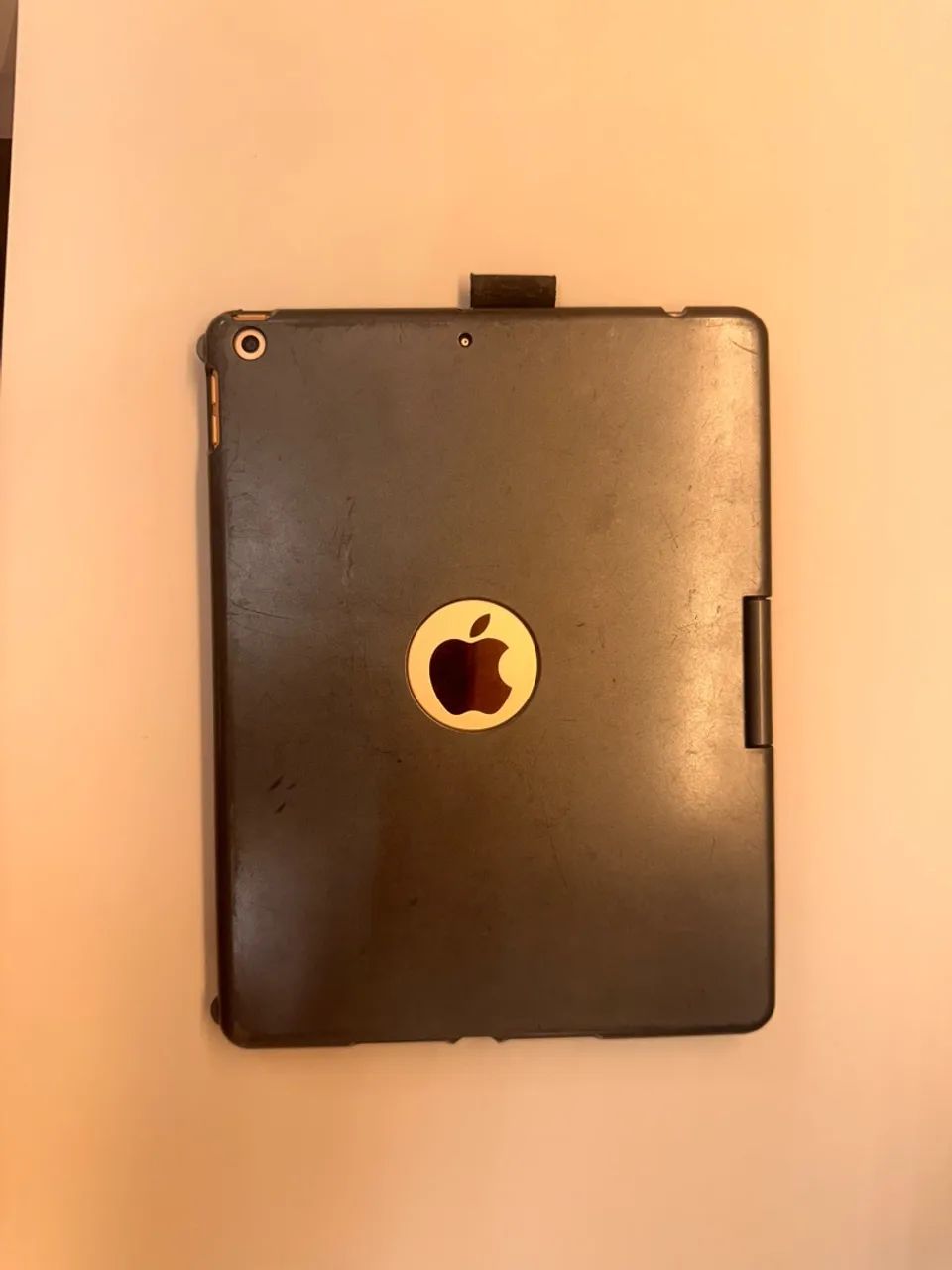 iPad 8°geração 128gb com capa teclado