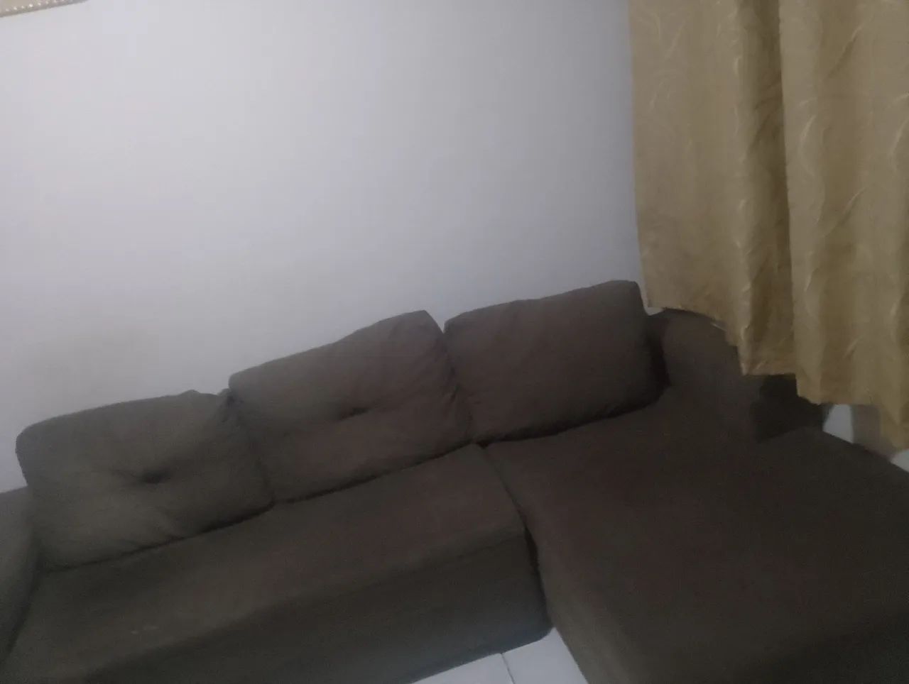Sofá de canto da cor marron - Foto 3