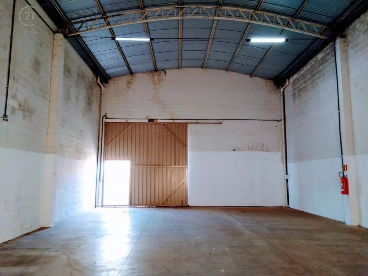 Barracão à venda em Cambé, Jardim Silvino, com 202 m² - Foto 4