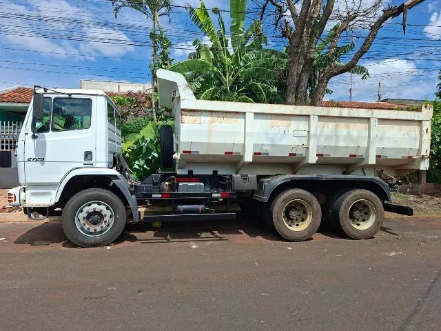 Caminhão Caçamba Mercedez-Benz Atron 2729 6x4 2014 - Foto 3
