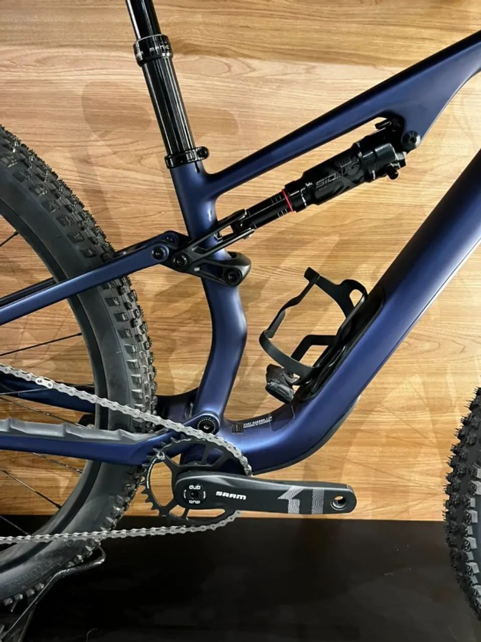 Specialized Epic 8 EVO Comp Carbon Full Tam XS SID 120mm GX Eagle Code 4 Pistões Nova 0km - Foto 2