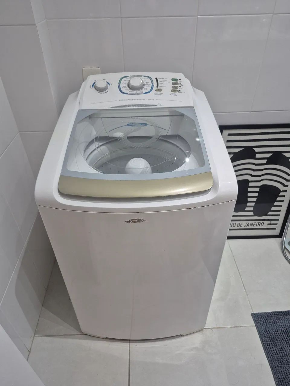 Máquina de lavar roupas Electrolux turbo 10kg - Foto 2