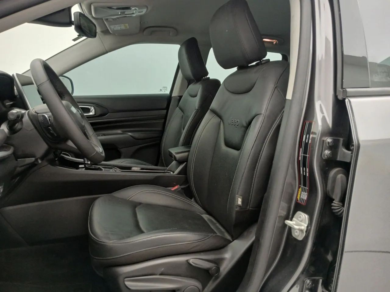 Jeep Compass LONG. T270 1.3 TB 4x2 Flex Aut., foto 16 de 18