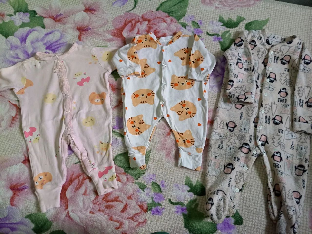 Lote de bebê menina