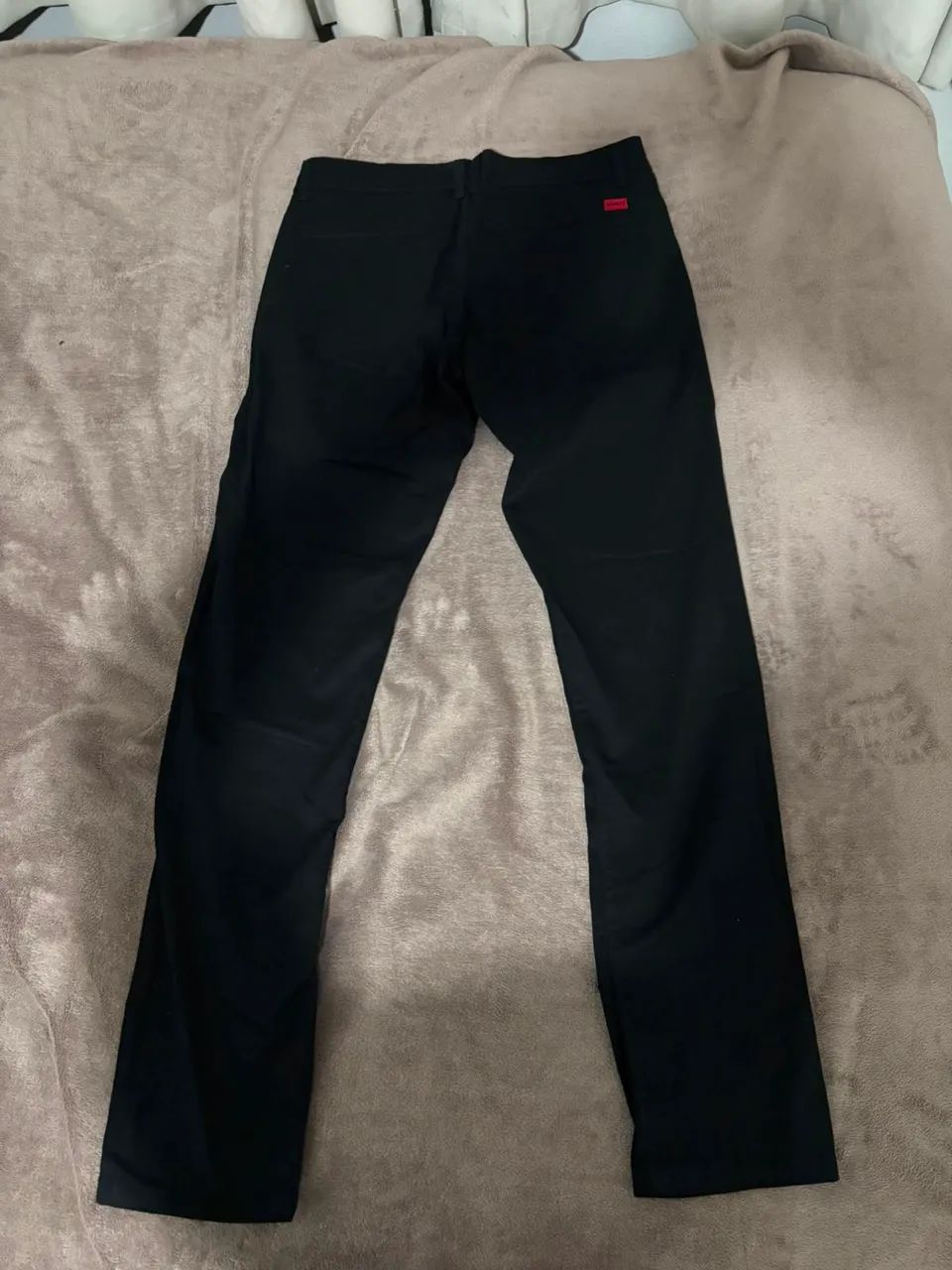 Calça chino HUGO (Hugo Boos)-Preta   - Foto 2