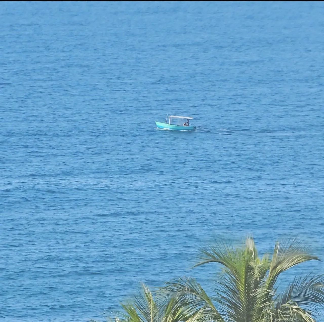 Apto em Ondina para temporada ou aluguel anual. Próximo a praia e Carnaval. 