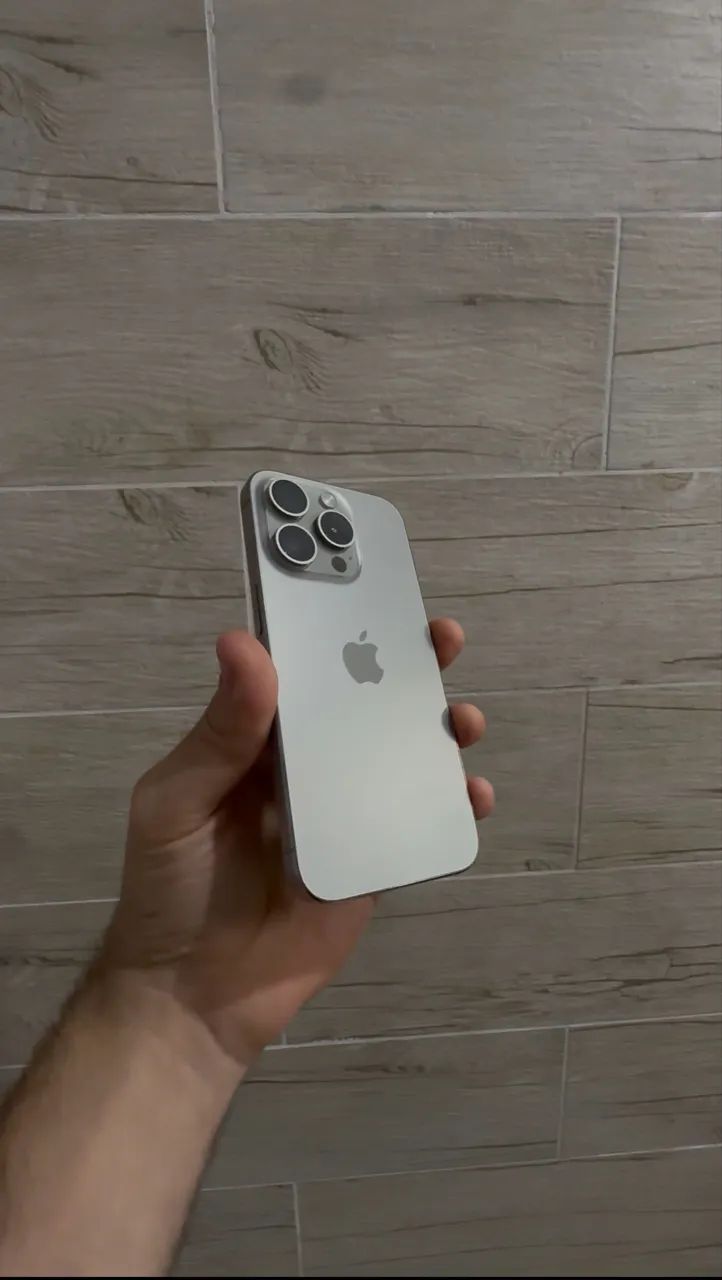 iPhone 15 Pro 128gb Titânio - Foto 2