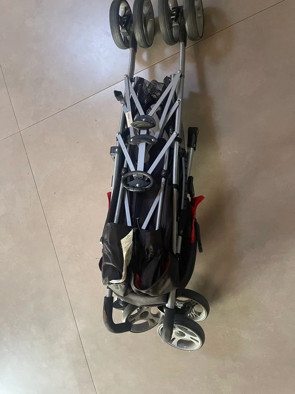 Carrinho para viagens( estilo guarda chuva) - Foto 5