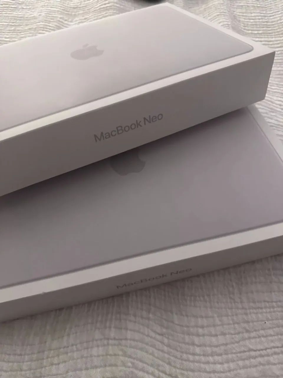 Apple MacBook Neo 256GB Novo Lacrado - Notebooks - Centro