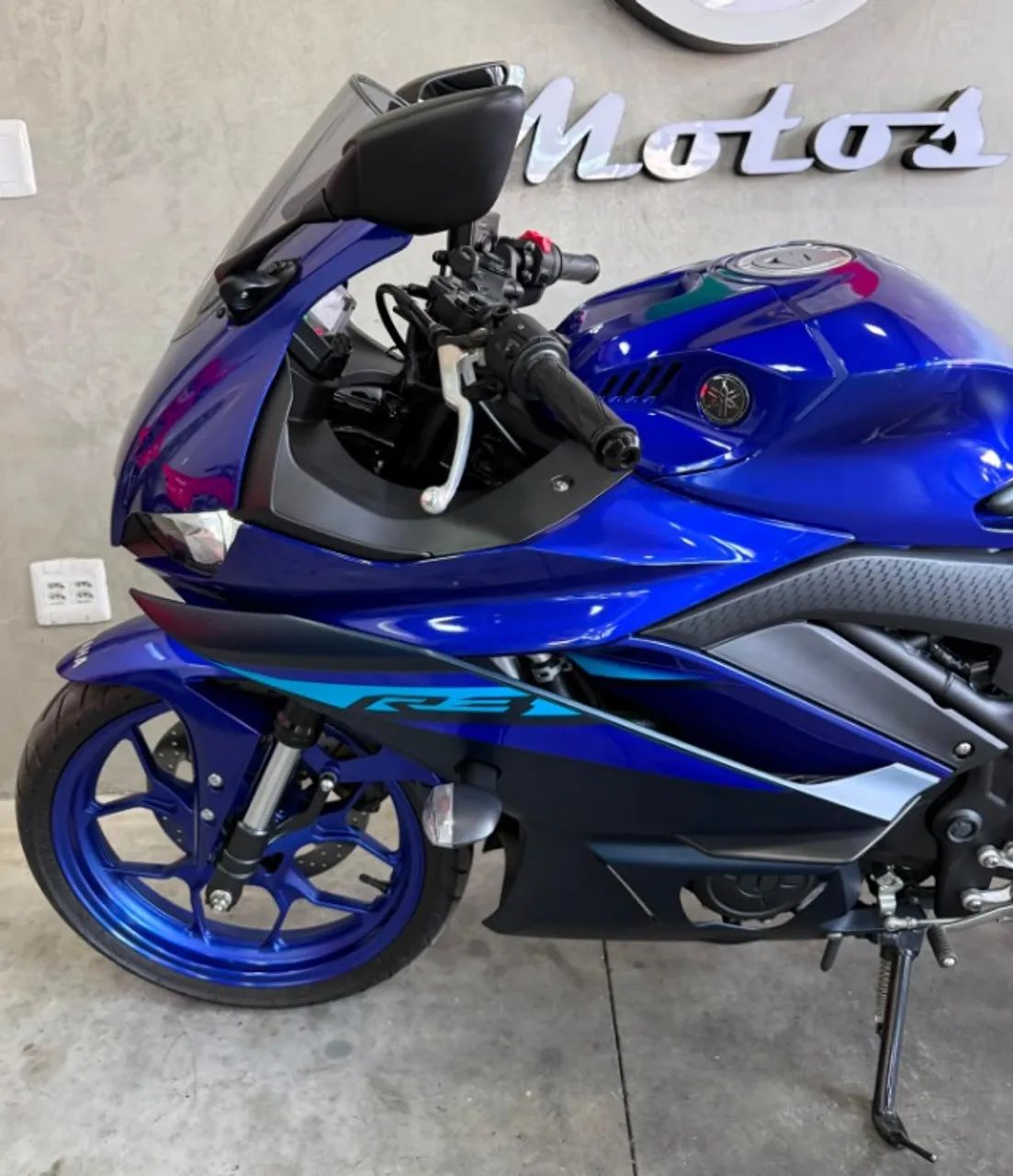 YZF R3 321 ABS 2025 ZERA BX KM IMPECÁVEL FINANCIAMOS OTIMAS TAXAS - Foto 3