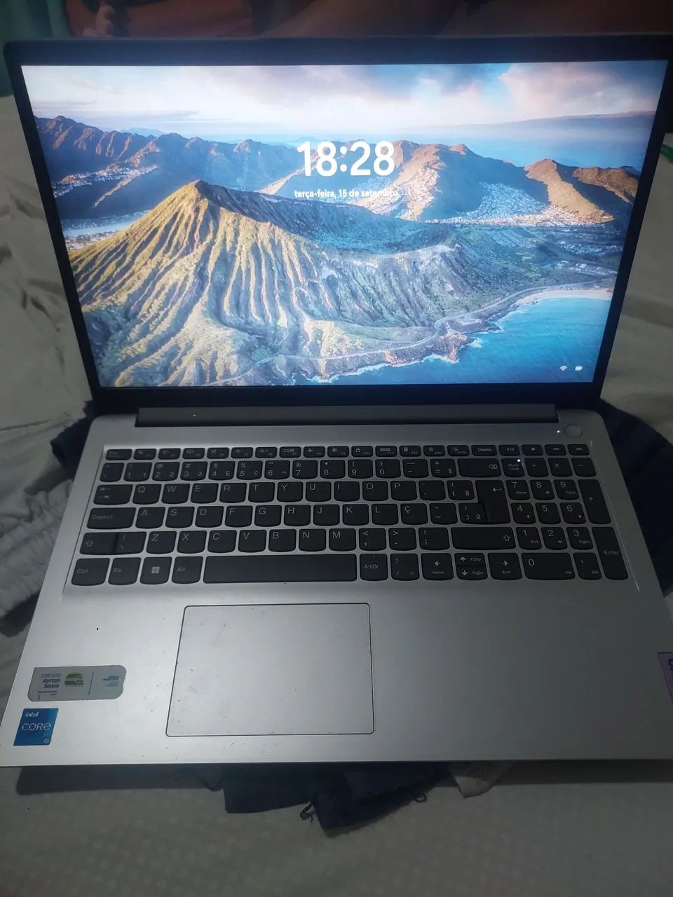 Notebook Lenovo muito novo - Foto 2