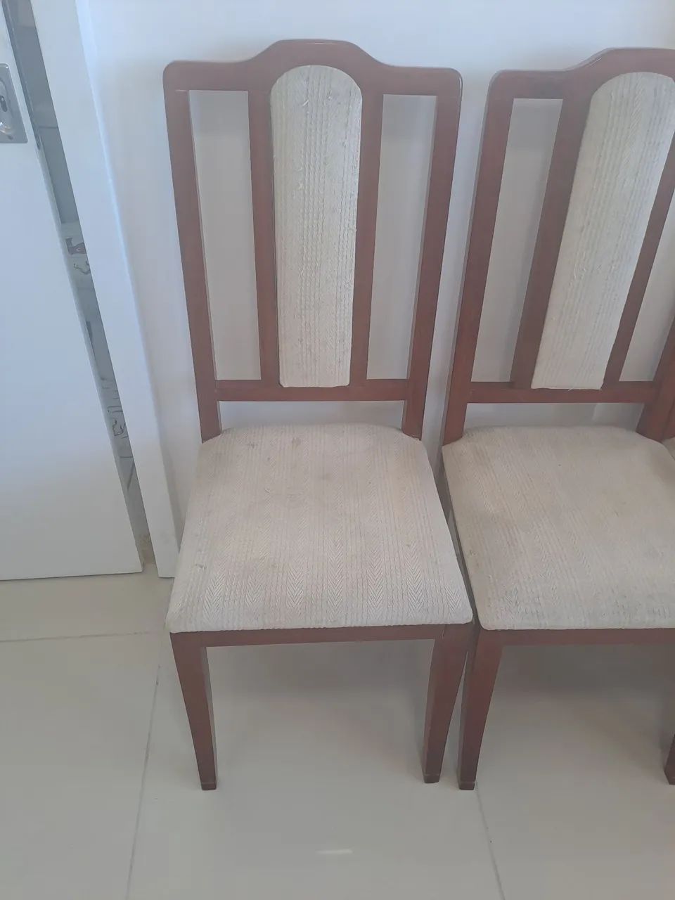 Seis cadeiras de mesa de jantar em mogno - Foto 4