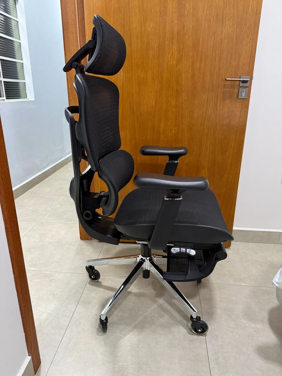 Cadeira escritório executiva ergonômica - Foto 4