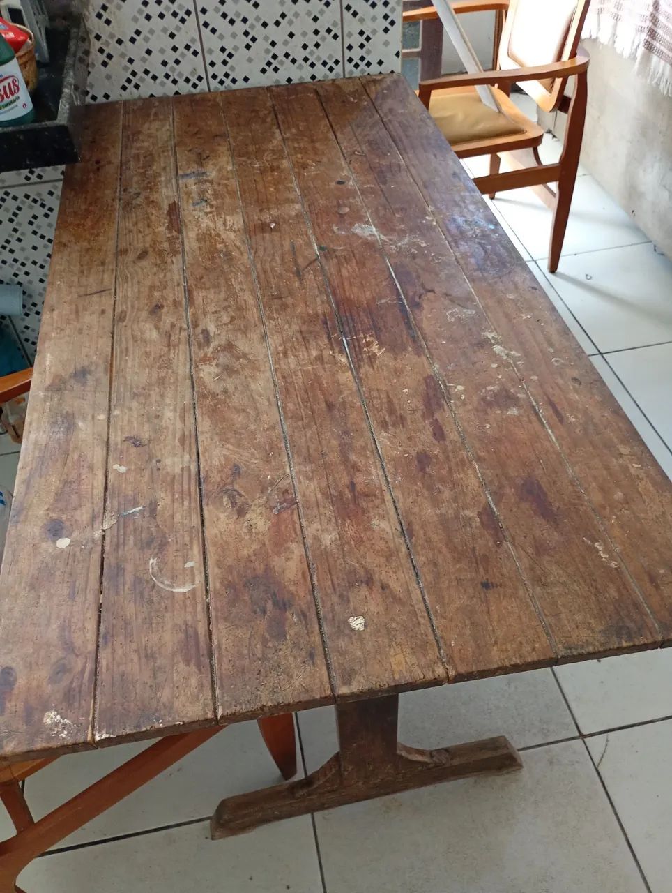 Mesa de madeira 6 lugares.  - Foto 2