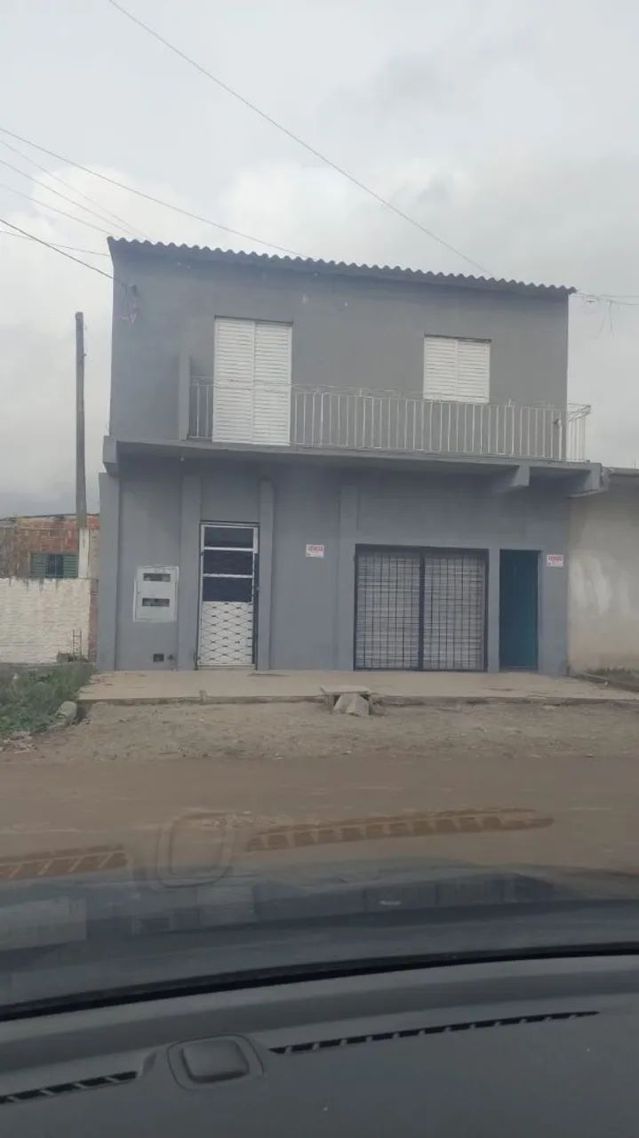 Sobrado em Pelotas 19x7m²
