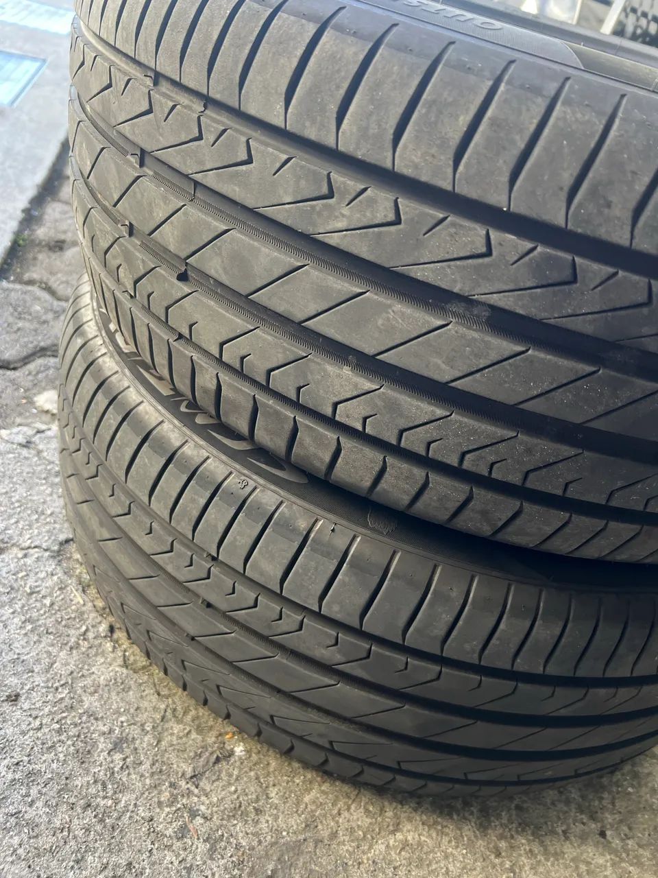 Pneus 245/45r20