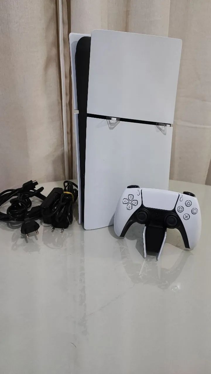 PS5 Slim Digital 825GB semi-novo + Base Original 