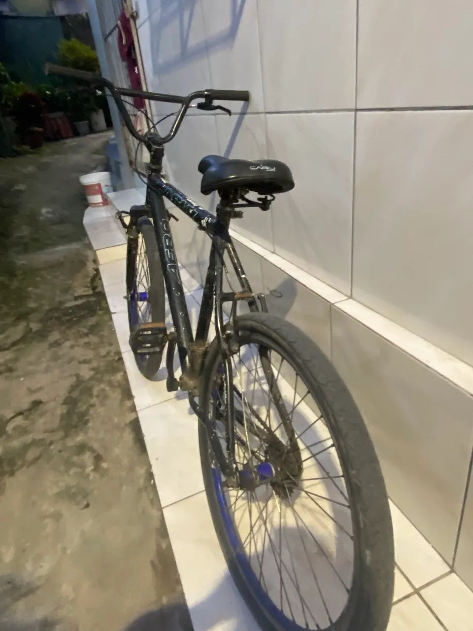 Bicicleta aro 26 em bom estado   - Foto 5