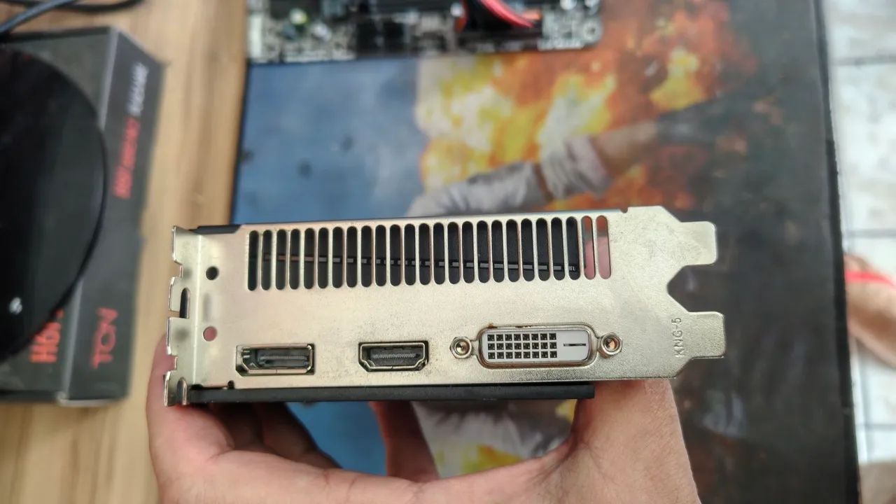Placa de vídeo AMD RADEON RX580  - Foto 4