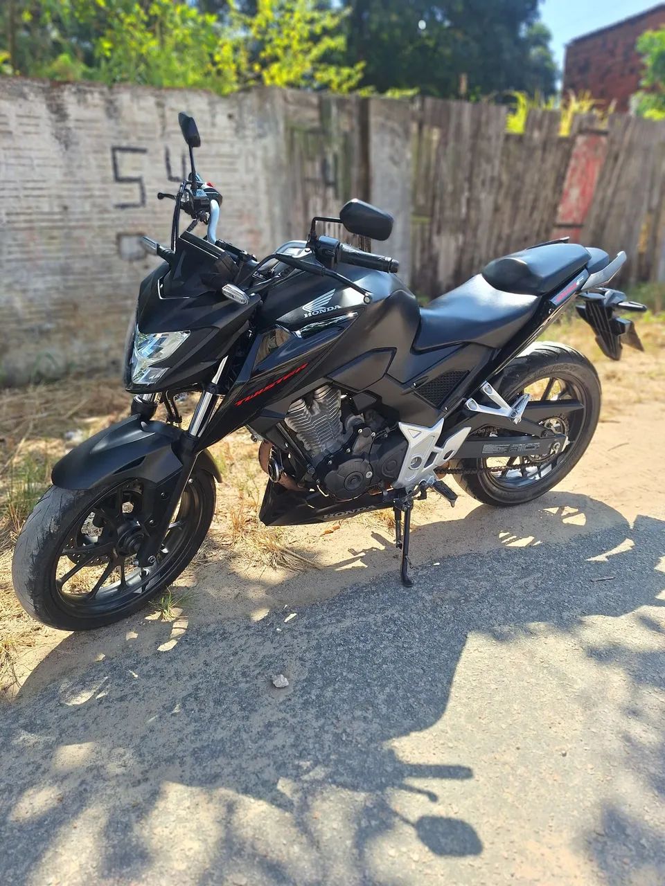 CB 300F 2023/2024