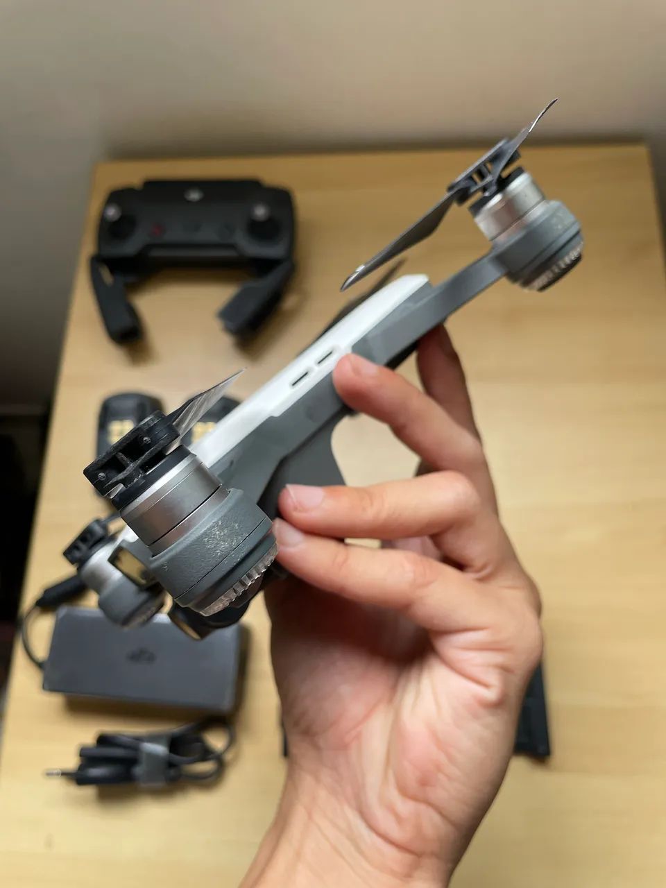 Drone DJI Spark + Controle + 2 Baterias (Revisado) - Foto 3