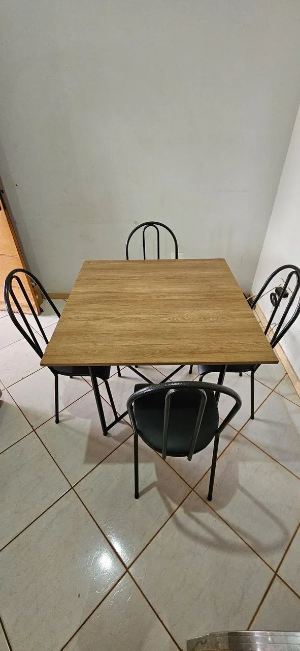 Vende - Se Mesa De 4 Lugares ! - Foto 3