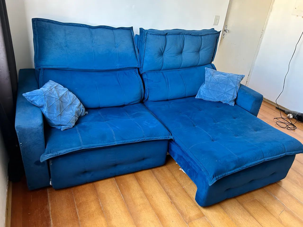 Sofá Retrátil e Reclinável | 2,30m | Suede Azul - Foto 2