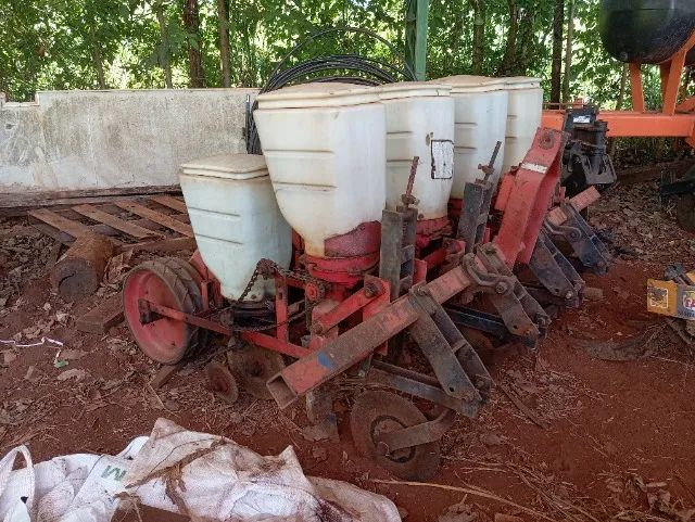 Plantadeira 4 linhas jummil plantio direto - Foto 5