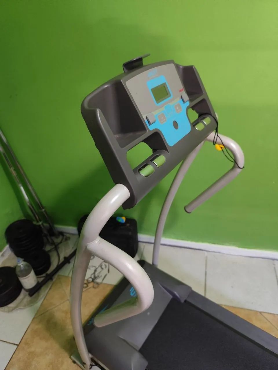 ? Esteira Caloi / Acte Home Fitness à Venda - 110V ? - Foto 4