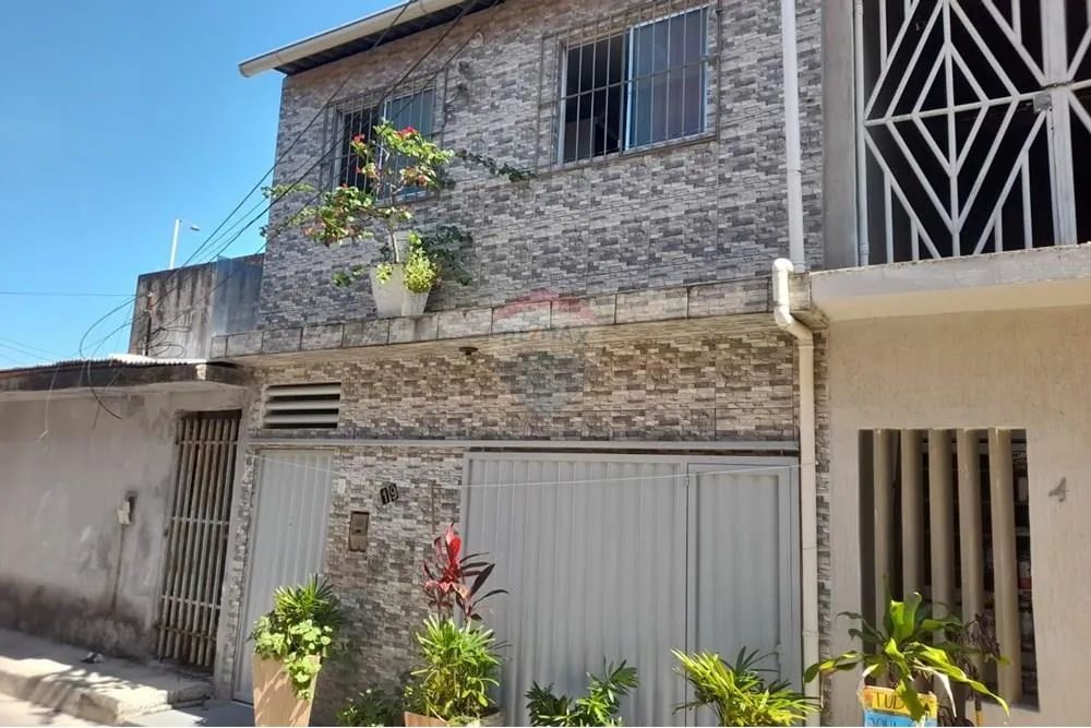 Casa Encantadora em Santa Lúcia, Maceió!