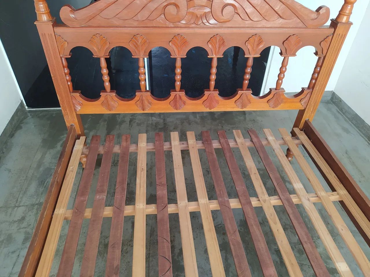 Vendo uma cama de casal  - Foto 2