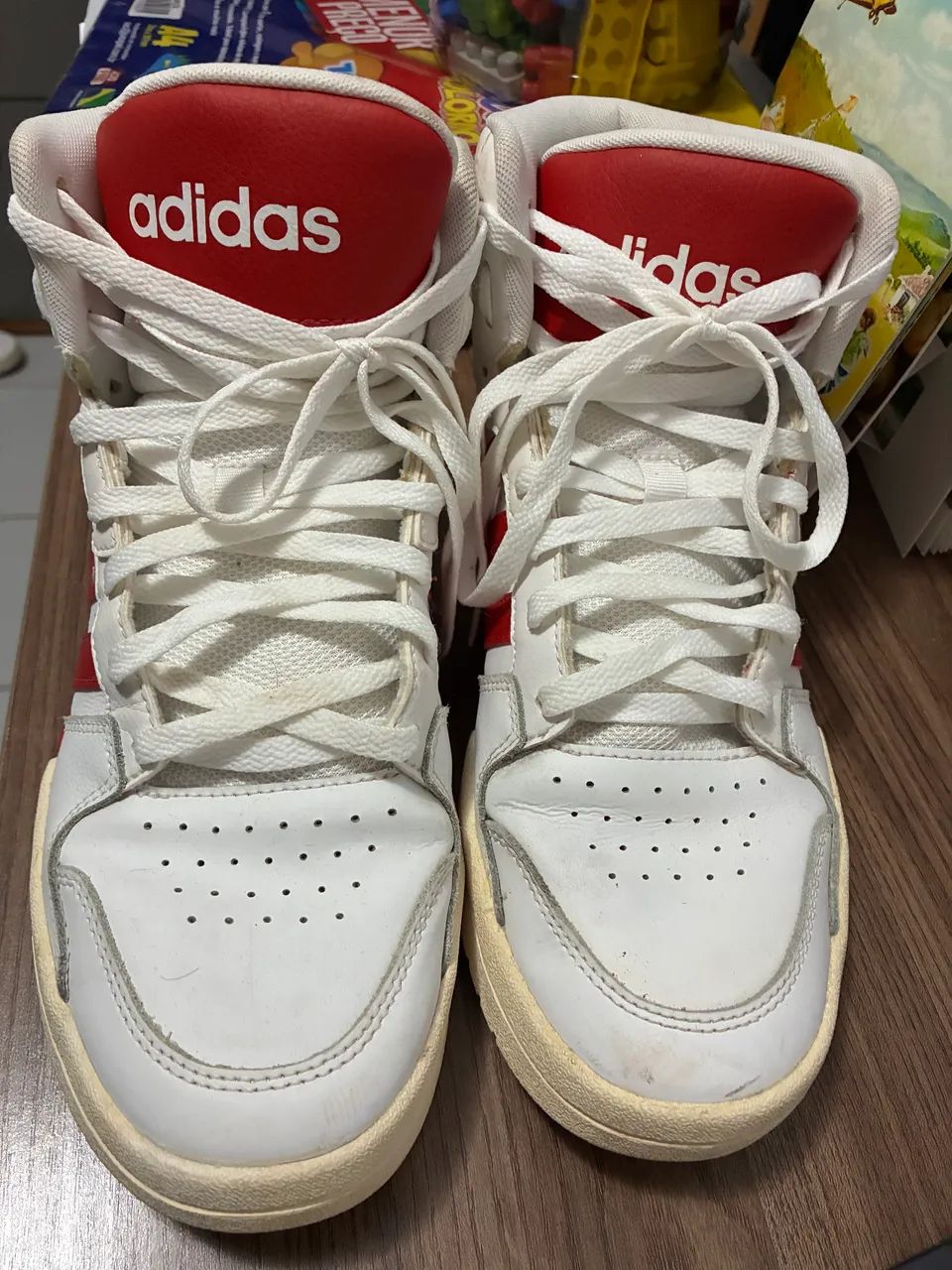 Tênis Adidas Entrap Mid Masculino 42br Branco E Vermelho
