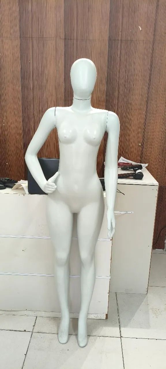Manequim feminino 