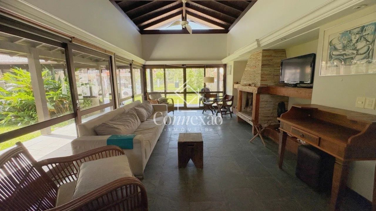 CASA COM 4 QUARTOS PRÓXIMO A PRAIA DE GAROPABA - CENTRO - GAROPABA/SC - Foto 3