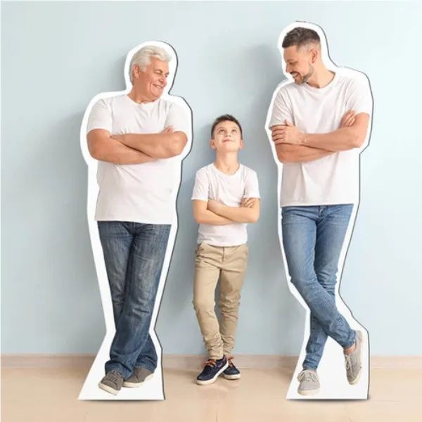 Totens PVC, de mesa ou tamanho real, vários formatos - Foto 4