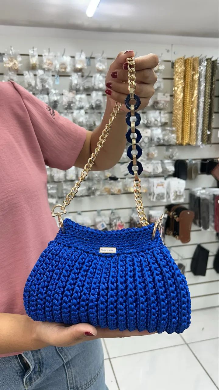 Bolsa de crochê azul bic