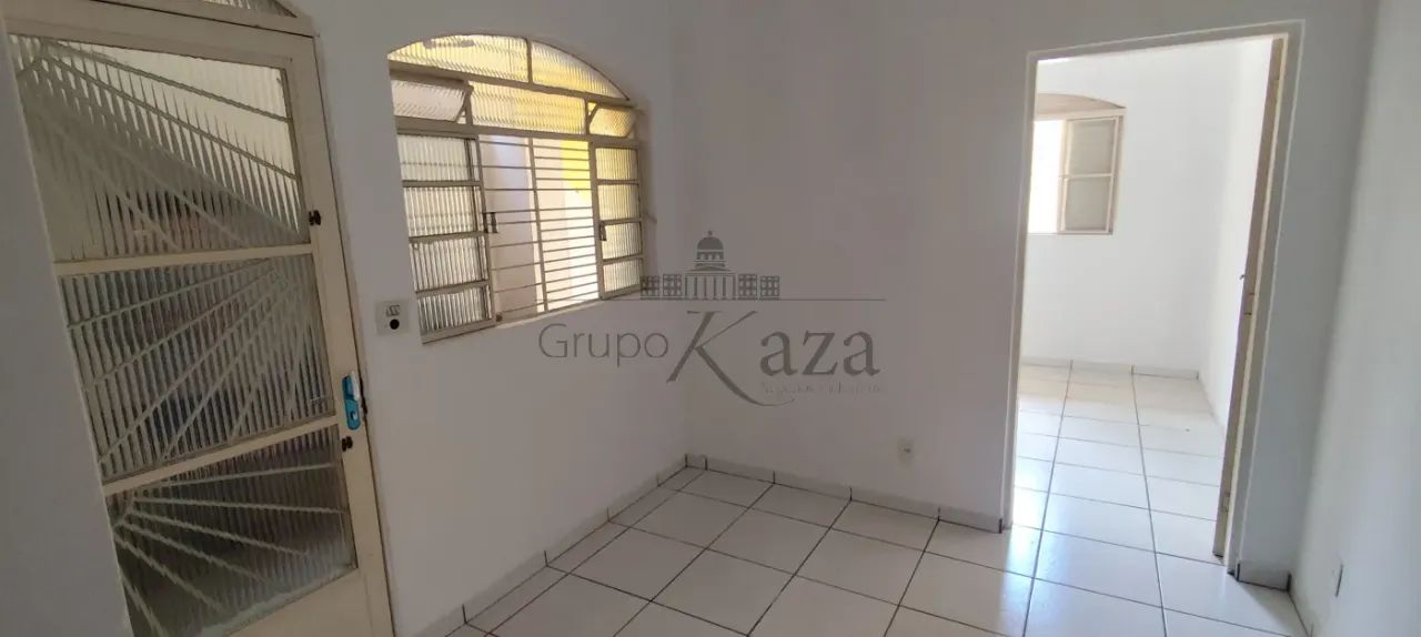 Oportunidade - Casa - Jardim Satélite - 2 Dormitórios - 70m².
