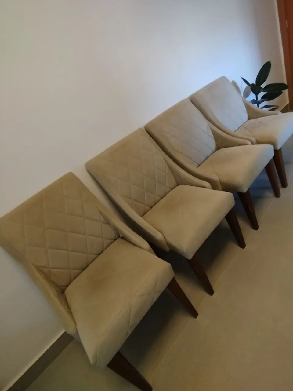04 Cadeiras de Jantar  - Foto 2