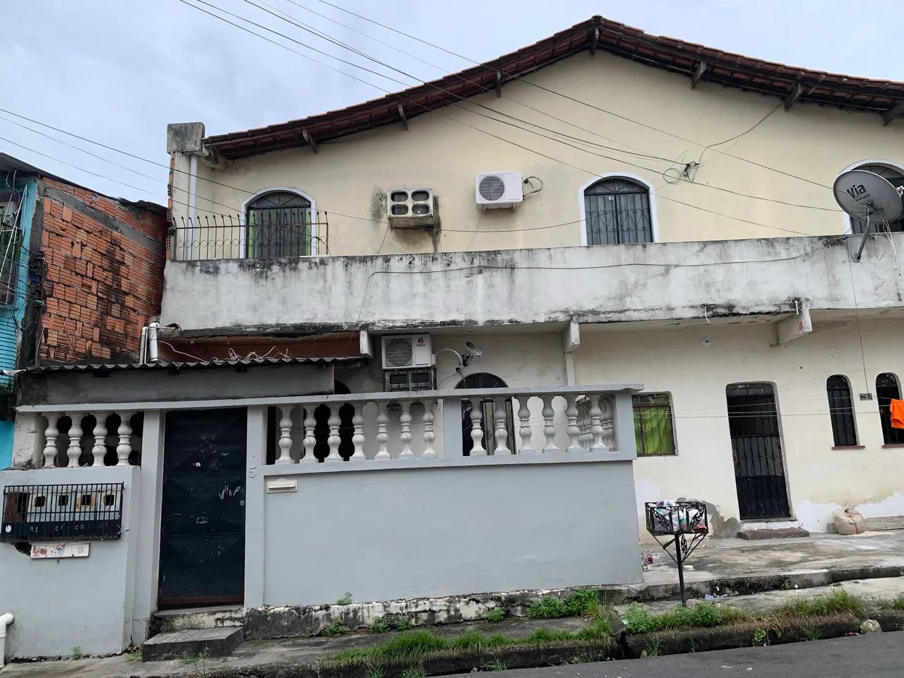3 Casas, 2 KitNet e 1 Ponto Comercial na Redenção - Foto 2