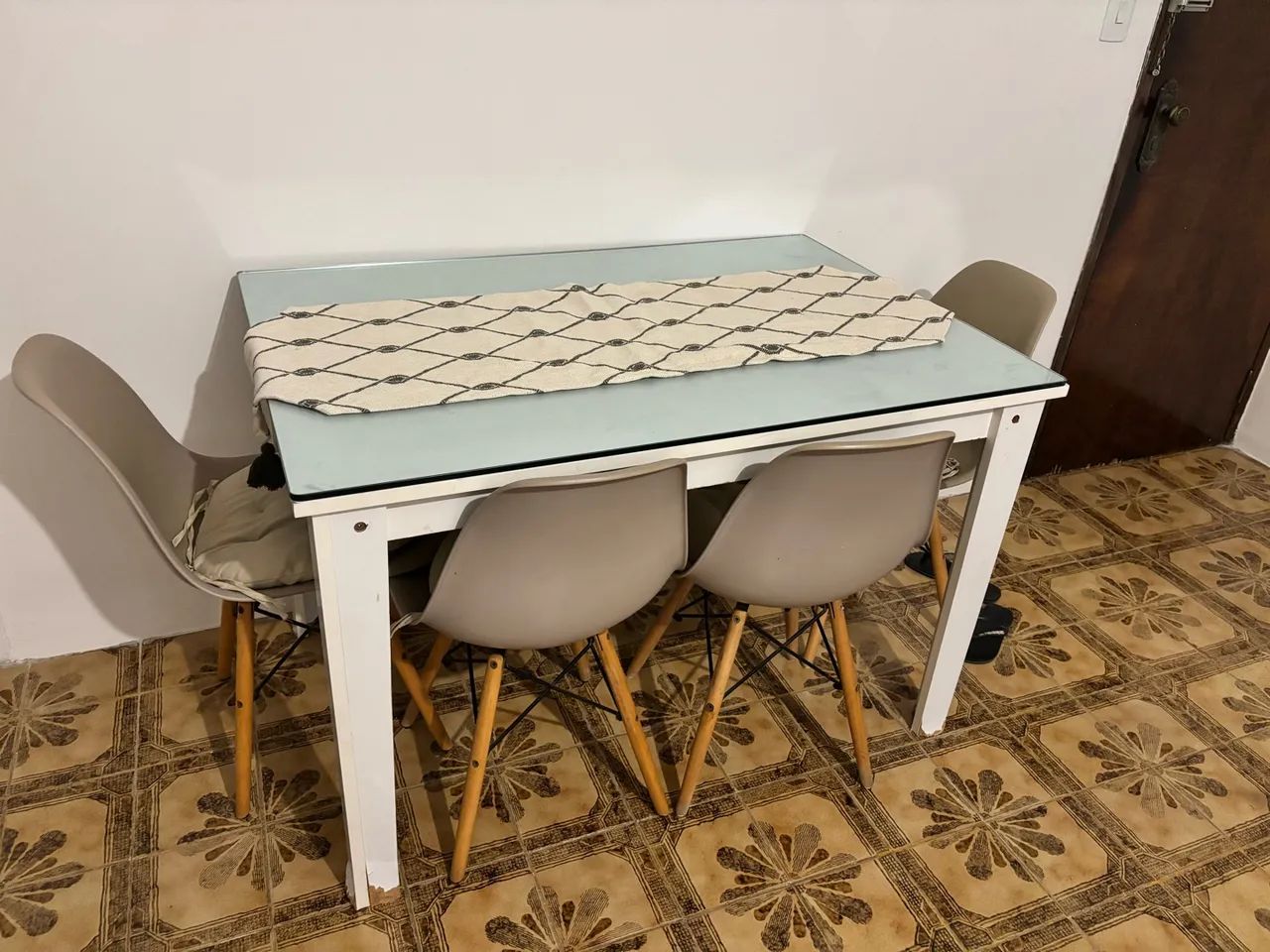 Mesa de Jantar com Tampo de Vidro - Foto 2
