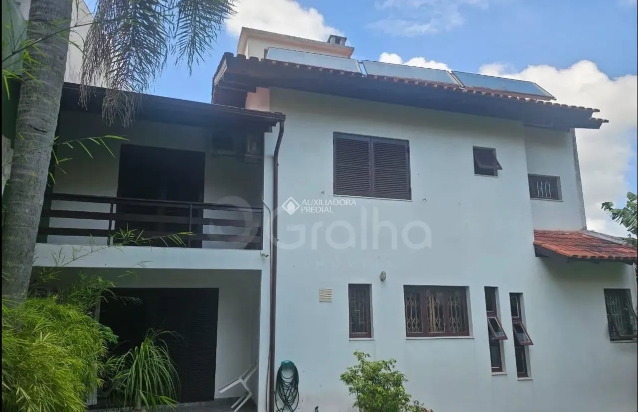Casa com 6 quartos e 237,7m² à venda em Carvoeira, Florianópolis. - Foto 2