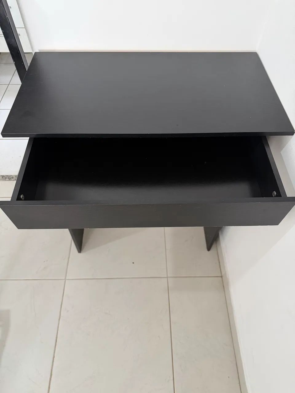 Mesa escrivania com gaveta novíssima  - Foto 2