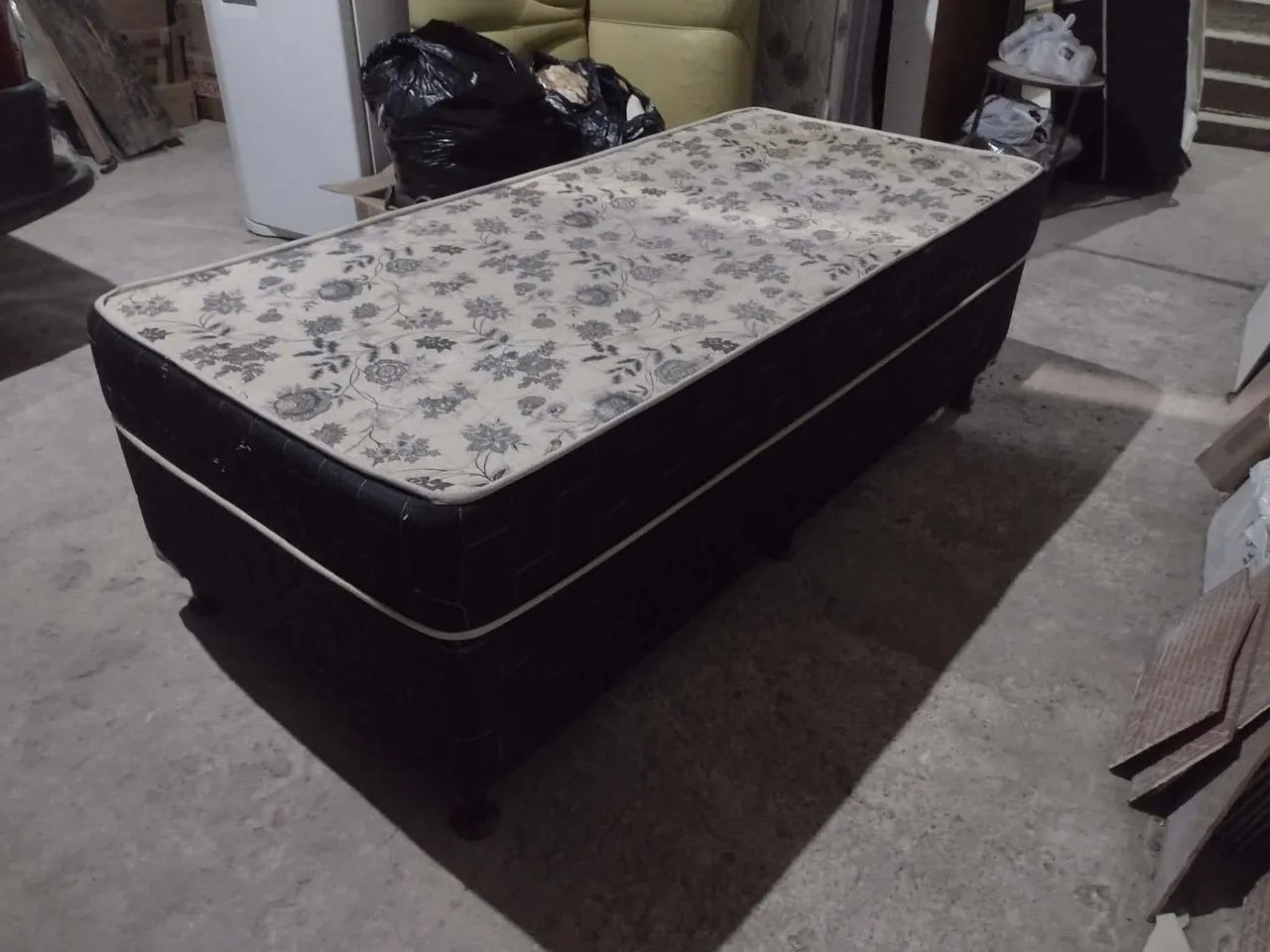 Cama box  de solteiro com colchão  - Foto 4