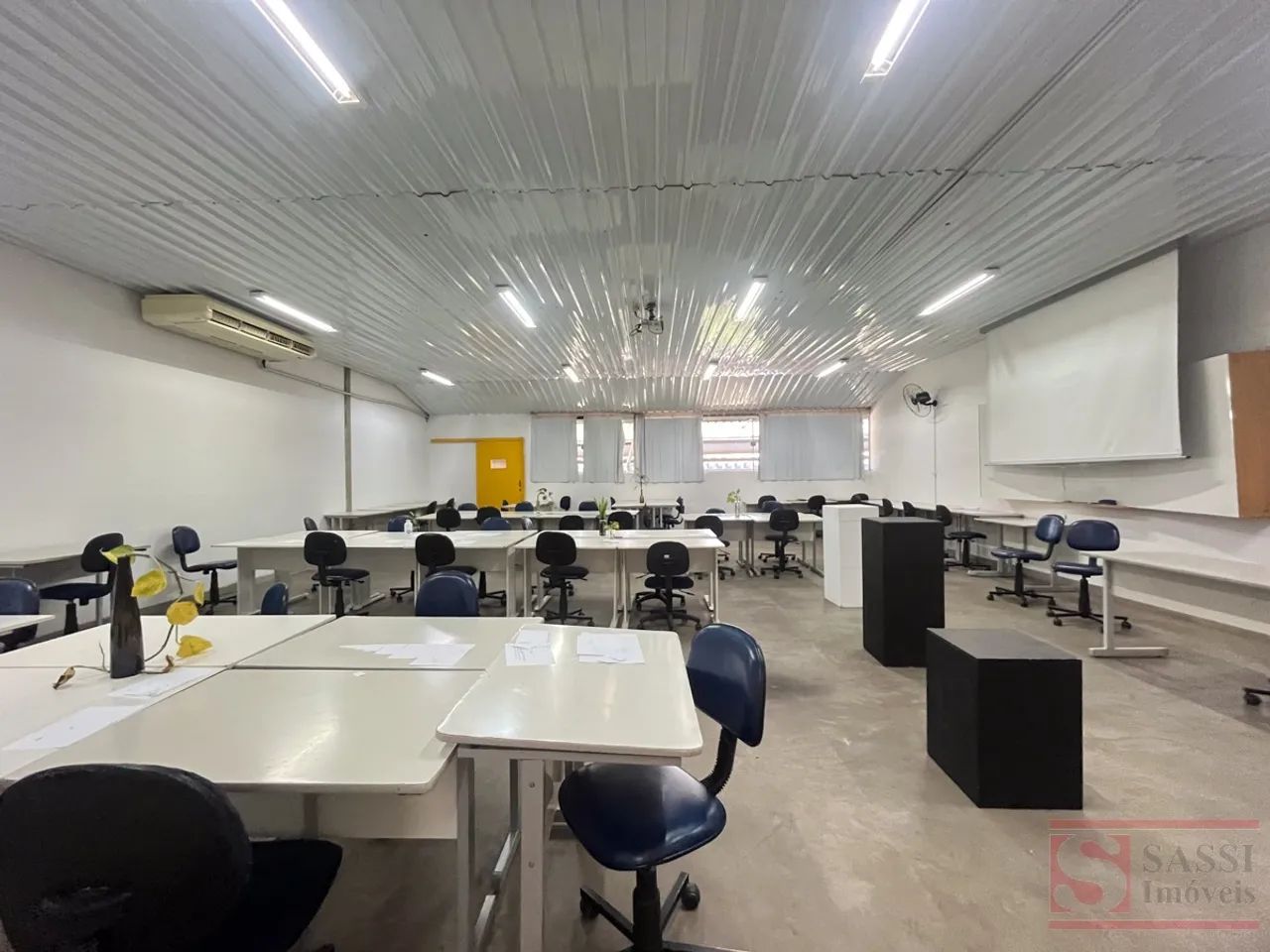 Sala Comercial para alugar 108m² em VILA CAMARGO - Foto 2