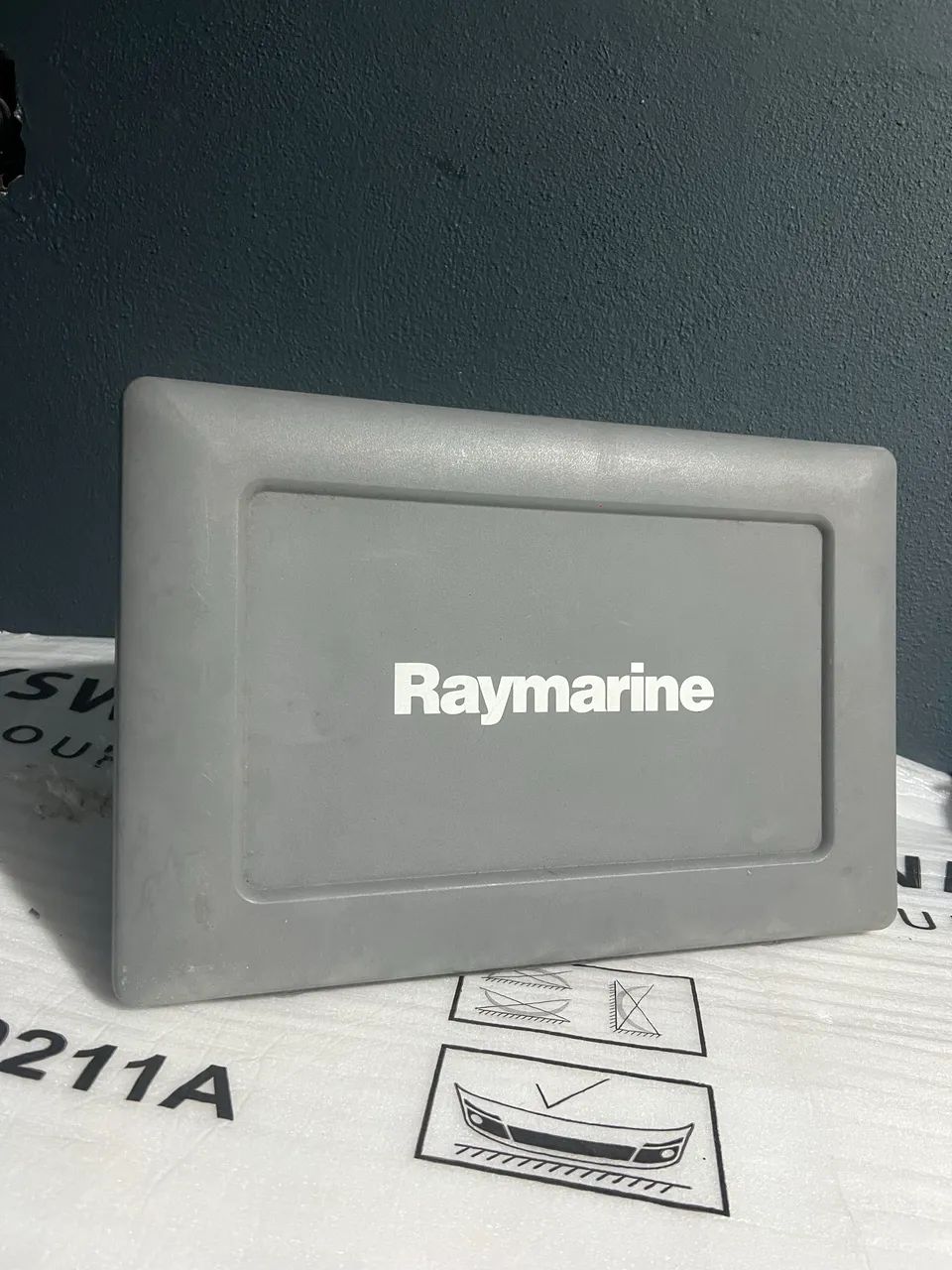 Raymarine C140 
